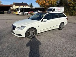 Weiß Gebraucht 2011 Mercedes E300 Avantgarde Limousine | 6.000 € (Guter Preis)
