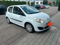Weiß Gebraucht 2008 Renault Twingo Kleinwagen | 1.250 € (Fairer Preis)