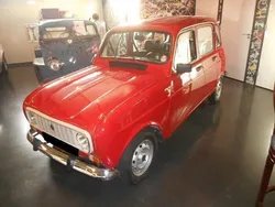 Rot Gebraucht 1991 Renault R4 Limousine | 9.900 €