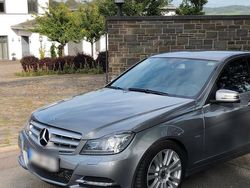 Grau Gebraucht 2011 Mercedes C200 Limousine | 13.700 € (Teuer)