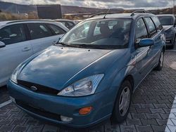 Blau Gebraucht 2000 Ford Focus Ambiente Kombi | 450 € (Superpreis)