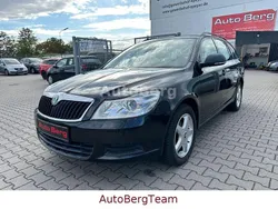 Schwarz Gebraucht 2011 Skoda Octavia Ambiente Limousine | 5.499 € (Fairer Preis)