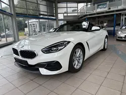 Alpinweiss iii Gebraucht 2019 BMW Z4 Advantage Cabrio | 29.990 € (Superpreis)