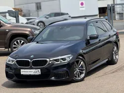 Black sapphire metallic Gebraucht 2020 BMW 530 M Sport Kombi | 31.800 € (Guter Preis)