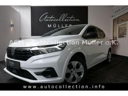 Weiß Gebraucht 2022 Dacia Sandero Essentiel Limousine | 9.997 € (Superpreis)