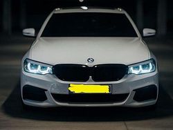 Weiß Gebraucht 2019 BMW 530 M Sport Kombi | 25.500 € (Guter Preis)