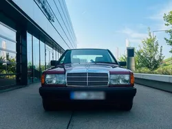 Rot Gebraucht 2025 Mercedes 190 Limousine | 9.500 €