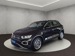 Schwarz metallic Gebraucht 2024 VW T-Roc Style SUV | 29.280 € (Fairer Preis)