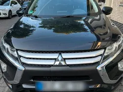 Schwarz Gebraucht 2020 Mitsubishi Eclipse Cross SUV | 16.000 €