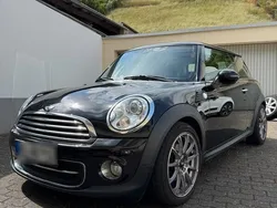 Schwarz Gebraucht 2011 Mini Cooper Kleinwagen | 8.500 € (Teuer)