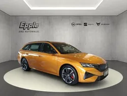 Orange Gebraucht 2024 Skoda Octavia RS Kombi | 36.790 € (Guter Preis)