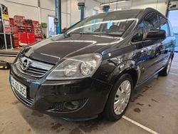 Schwarz Gebraucht 2012 Opel Zafira Family Van / Kleinbus | 4.800 € (Fairer Preis)