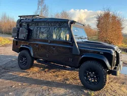 Schwarz Gebraucht 2015 Land Rover Defender SE SUV | 89.999 €