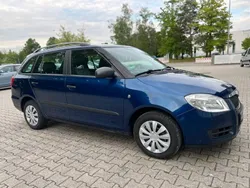 Blau Gebraucht 2009 Skoda Fabia Kombi | 3.950 € (Etwas zu teuer)