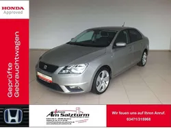 Cappucino beige metallic Gebraucht 2014 Seat Toledo 4You Limousine | 9.250 € (Etwas zu teuer)