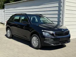 Blackmagic perleffekt Neu 2025 Skoda Kamiq Essence SUV | 25.490 € (Fairer Preis)
