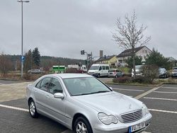 Silber Gebraucht 2004 Mercedes C180 Elegance Limousine | 2.800 € (Fairer Preis)