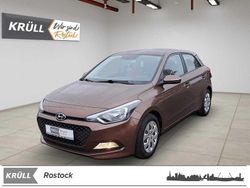Braun Gebraucht 2017 Hyundai i20 Limousine | 9.990 € (Fairer Preis)