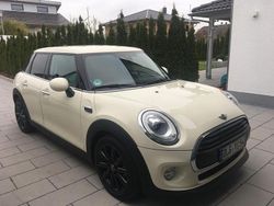Beige Gebraucht 2018 Mini Cooper D Kleinwagen | 13.000 € (Fairer Preis)