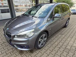 Grau Gebraucht 2015 BMW 220 Gran Tourer Sport Line Van / Kleinbus | 14.900 € (Fairer Preis)