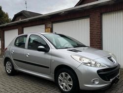 Silber Gebraucht 2010 Peugeot 206+ Kleinwagen | 2.400 € (Fairer Preis)
