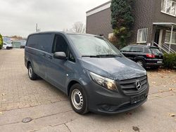 Grau Gebraucht 2020 Mercedes Vito Van / Kleinbus | 12.990 €