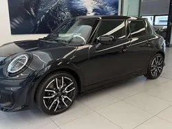 Grau Gebraucht 2025 Mini John Cooper Works Kleinwagen | 34.999 € (Fairer Preis)
