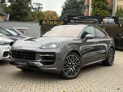 Grau Gebraucht 2025 Porsche Cayenne Chrono SUV | 101.850 €