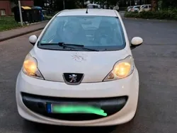 Weiß Gebraucht 2008 Peugeot 107 Kleinwagen | 1.700 € (Fairer Preis)