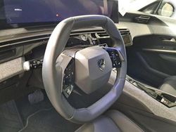 Schwarz Gebraucht 2024 Peugeot 5008 Allure SUV | 30.555 € (Superpreis)