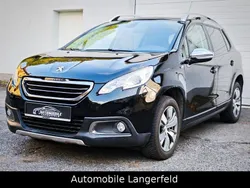 Schwarz Gebraucht 2015 Peugeot 2008 Style SUV | 5.600 € (Guter Preis)