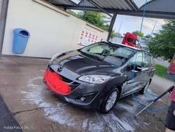 Braun Gebraucht 2013 Mazda 5 Center-Line Van / Kleinbus | 6.500 € (Fairer Preis)