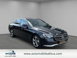 Schwarz Gebraucht 2022 Mercedes E220 Limousine | 30.499 € (Guter Preis)
