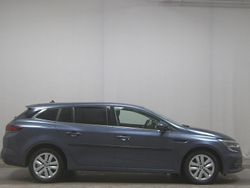 Grau Gebraucht 2023 Renault Mégane IV Equilibre Limousine | 14.480 € (Etwas zu teuer)