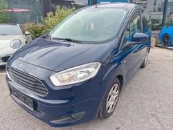 Blau Gebraucht 2016 Ford Tourneo Courier Trend Van / Kleinbus | 7.900 € (Fairer Preis)