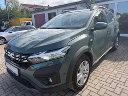 Grün Gebraucht 2023 Dacia Sandero Expression Kleinwagen | 16.990 € (Fairer Preis)