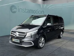 Schwarz Gebraucht 2024 Mercedes V250 Van / Kleinbus | 61.699 € (Teuer)