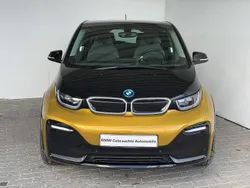 Galvanic gold metallic mit akz Gebraucht 2022 BMW i3 Comfort Edition Kleinwagen | 22.979 € (Fairer Preis)