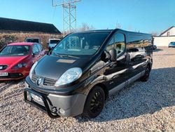 Schwarz Gebraucht 2012 Renault Trafic Komfort Van / Kleinbus | 7.999 € (Fairer Preis)