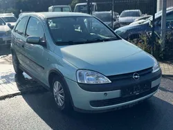 Grün Gebraucht 2002 Opel Corsa Comfort Kleinwagen | 990 € (Superpreis)