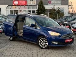 Blau Gebraucht 2016 Ford Grand C-Max Titanium Van / Kleinbus | 8.800 € (Fairer Preis)