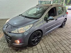 Grau Gebraucht 2011 Peugeot 207 Family Kombi | 3.350 € (Guter Preis)