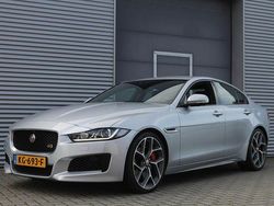 Silber Gebraucht 2015 Jaguar XE S Limousine | 28.999 € (Teuer)