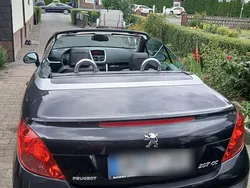 Schwarz Gebraucht 2007 Peugeot 207 Cabrio | 3.750 € (Fairer Preis)