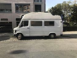 Weiß Gebraucht 1980 Mercedes T1 Van | 6.000 €