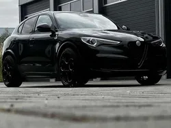 Colore esterno (nero vulcano, Gebraucht 2023 Alfa Romeo Stelvio Quadrifoglio SUV | 62.980 € (Fairer Preis)