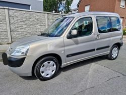 Andere farben Gebraucht 2006 Citroën Berlingo Van / Kleinbus | 4.490 € (Teuer)