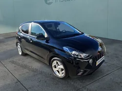 Schwarz Gebraucht 2021 Hyundai i10 Edition 30 Kleinwagen | 12.990 € (Fairer Preis)