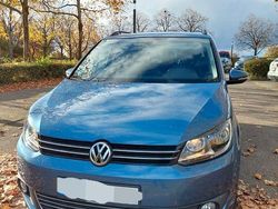 Blau Gebraucht 2013 VW Touran Van / Kleinbus | 12.000 € (Fairer Preis)