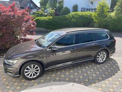 Braun Gebraucht 2015 VW Passat R-line Kombi | 14.800 € (Fairer Preis)